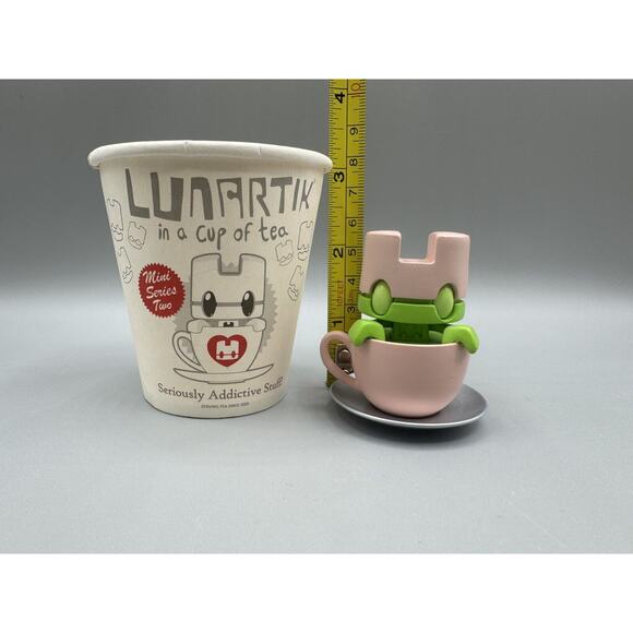 Lunartik High Tea in A Cup of Tea Mini S2 Vinyl Figure by Matt Jones Vintage - Picture 2 of 7
